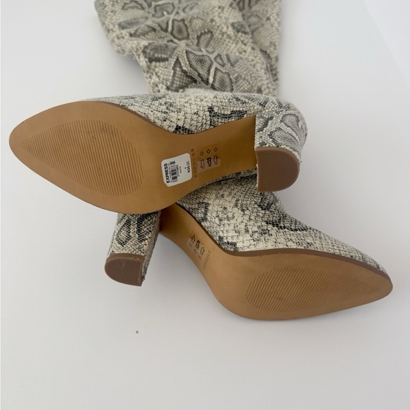 Express Snake Print Over the Knee Boots Size 7 - Picture 9 of 10